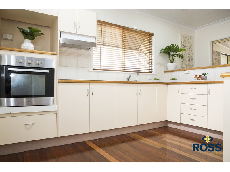 3 Saddle Court, Mount Louisa QLD 4814