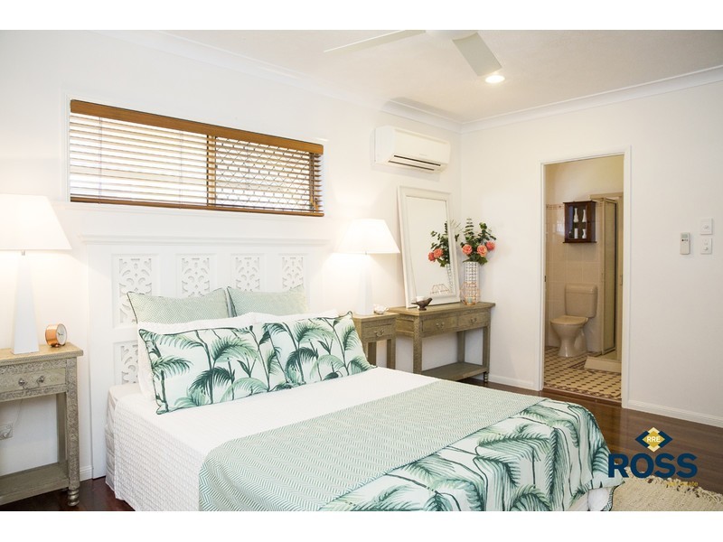 3 Saddle Court, Mount Louisa QLD 4814