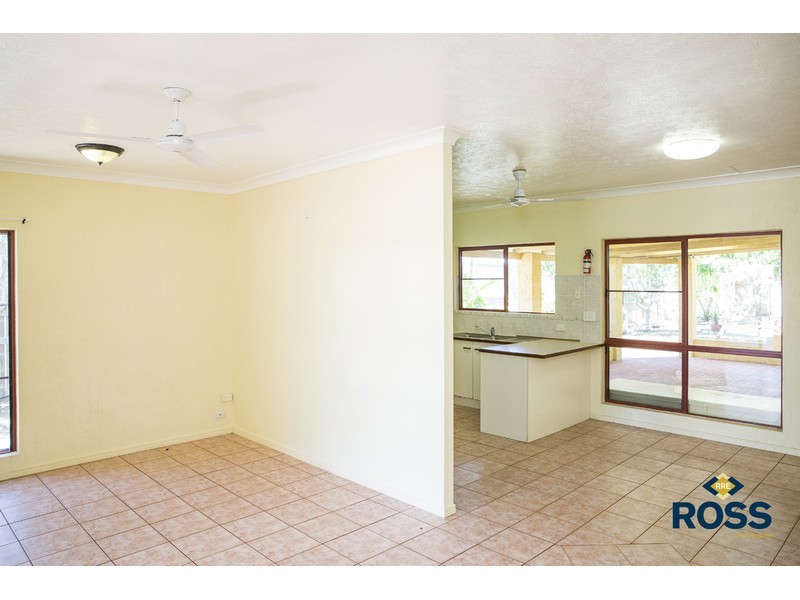 55 Templeton Crescent, Douglas QLD 4814