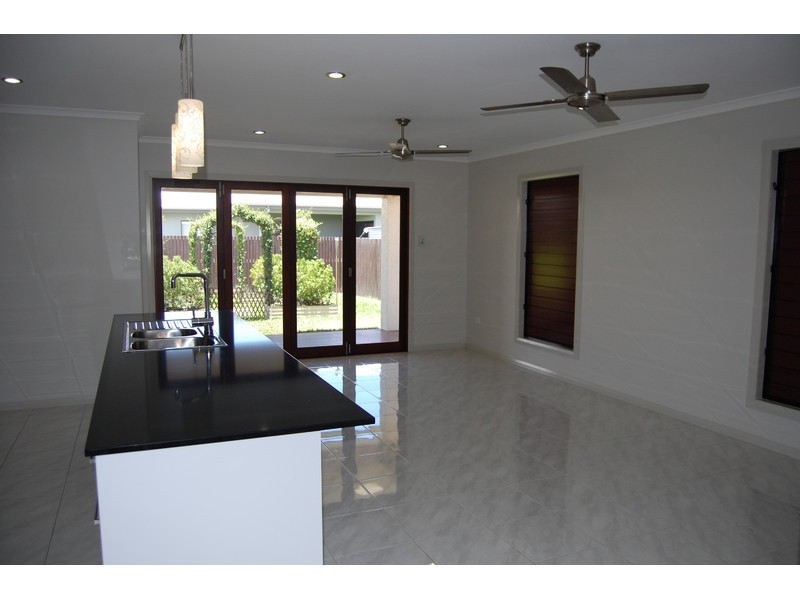 11 Emperor Boulevard, Burdell QLD 4818