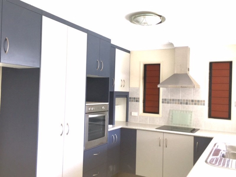 3 Romboli Court, Burdell QLD 4818