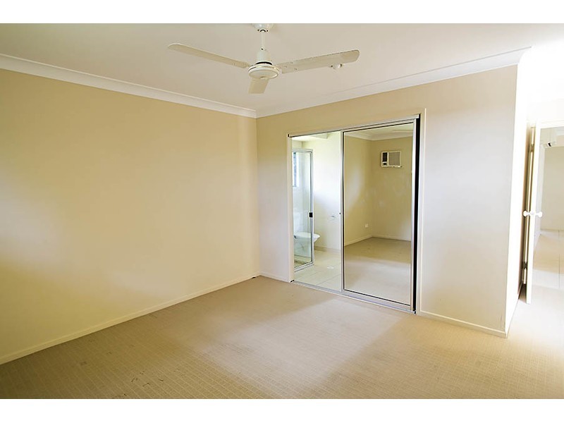 8 Woodwark Drive, Bushland Beach QLD 4818