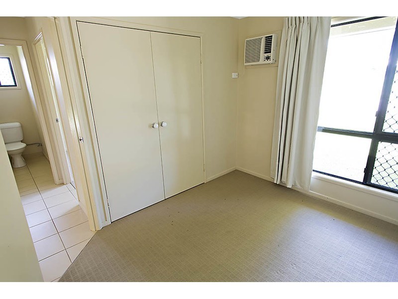 8 Woodwark Drive, Bushland Beach QLD 4818