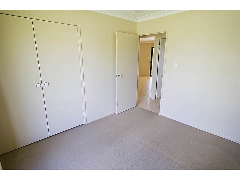 8 Woodwark Drive, Bushland Beach QLD 4818