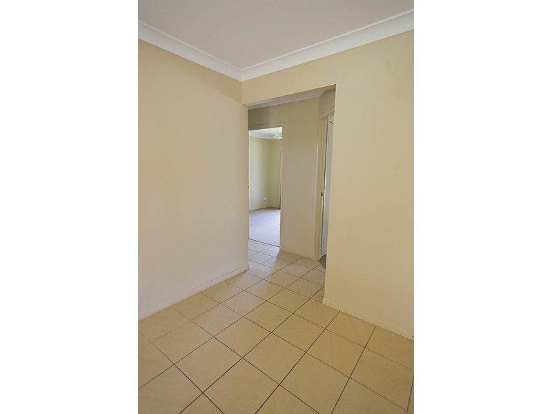 8 Woodwark Drive, Bushland Beach QLD 4818