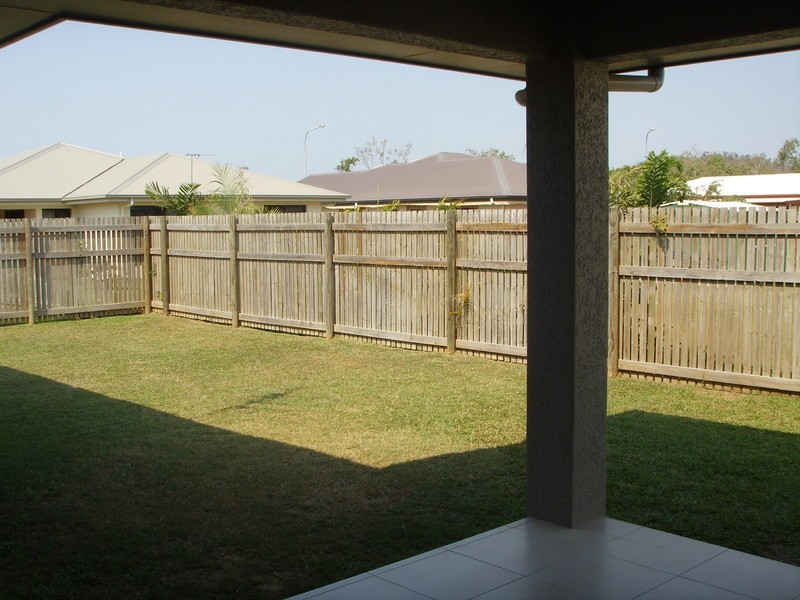 27 Dundabella Drive, Deeragun QLD 4818