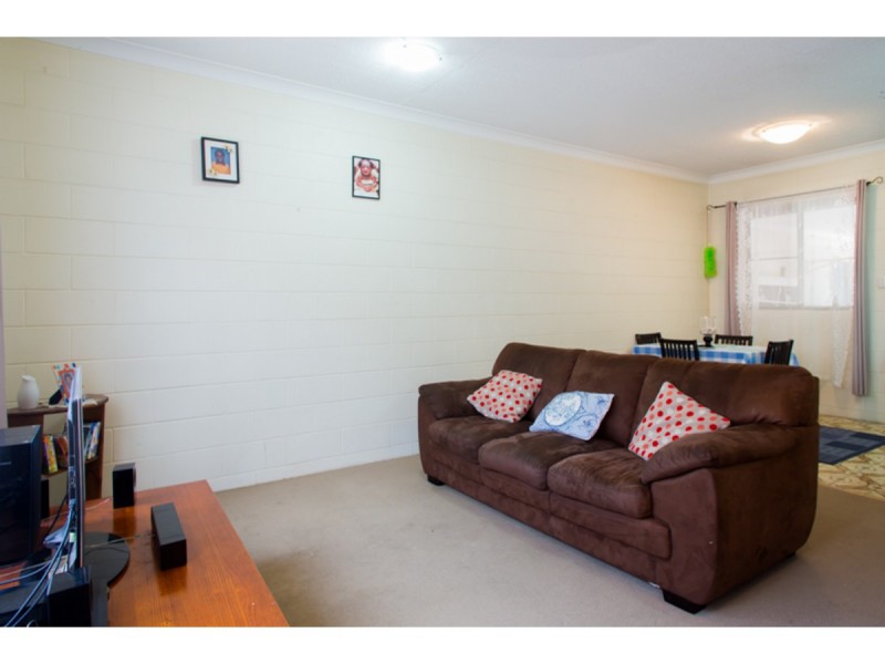 2/16 Cowley Street, West End QLD 4810