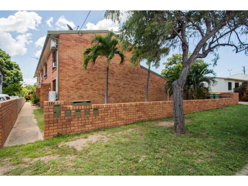 2/16 Cowley Street, West End QLD 4810