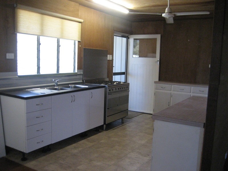 5 Raynor Street, Cranbrook QLD 4814