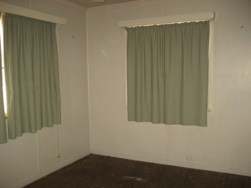 5 Raynor Street, Cranbrook QLD 4814