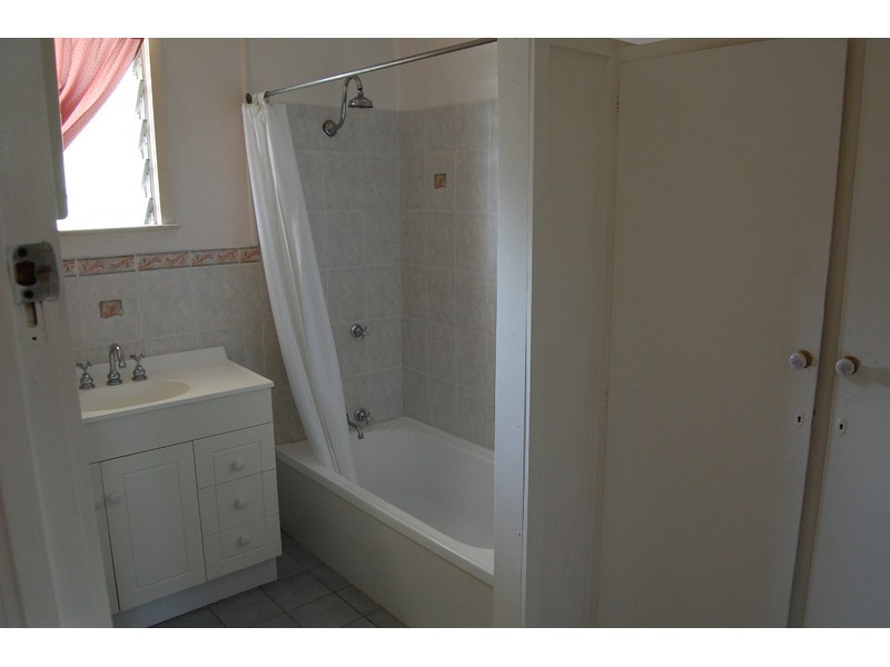 4 Yapp Street, Vincent QLD 4814