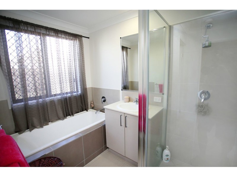 86 Willowbank Drive, Kirwan QLD 4817