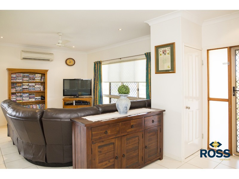 18 Kroymans Drive, Mount Louisa QLD 4814