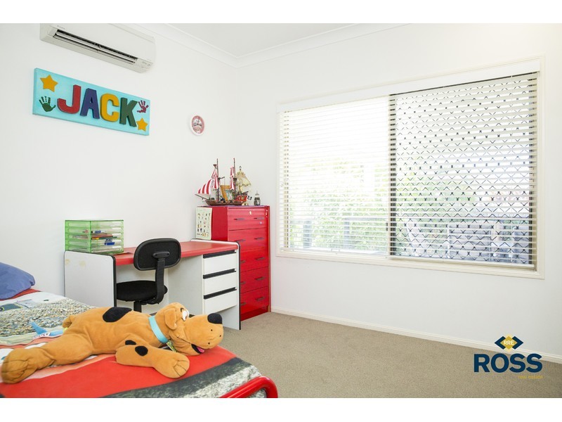 18 Kroymans Drive, Mount Louisa QLD 4814
