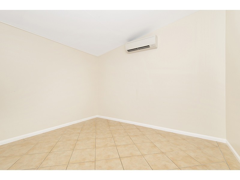 15 Harold Street, West End QLD 4810