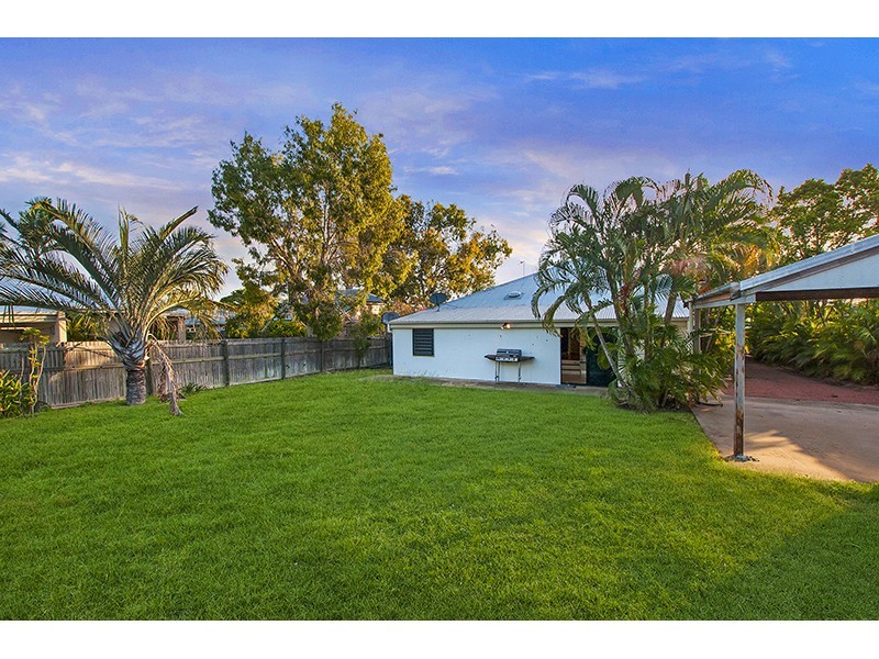 15 Harold Street, West End QLD 4810