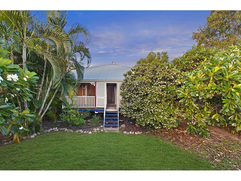 15 Harold Street, West End QLD 4810