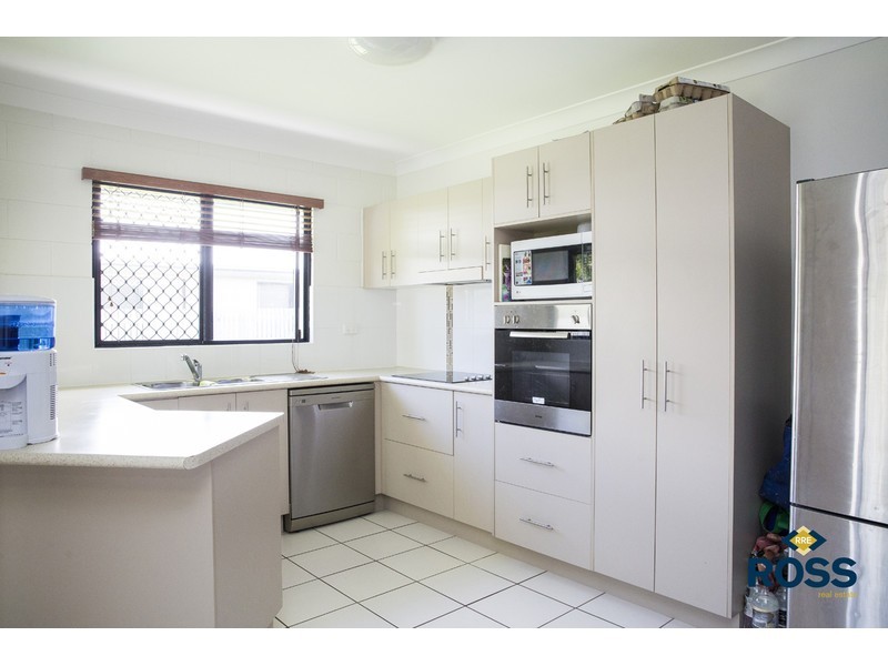 11 Thornbill Close, Kelso QLD 4815