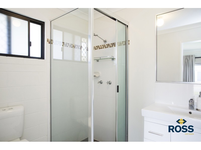 11 Thornbill Close, Kelso QLD 4815