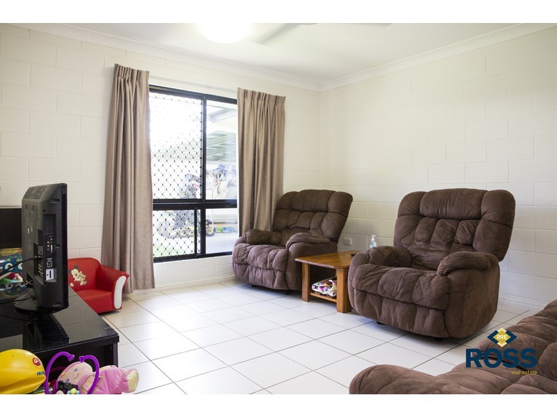 11 Thornbill Close, Kelso QLD 4815
