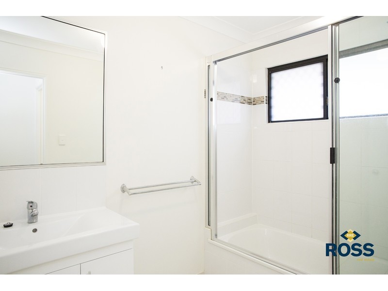 11 Thornbill Close, Kelso QLD 4815