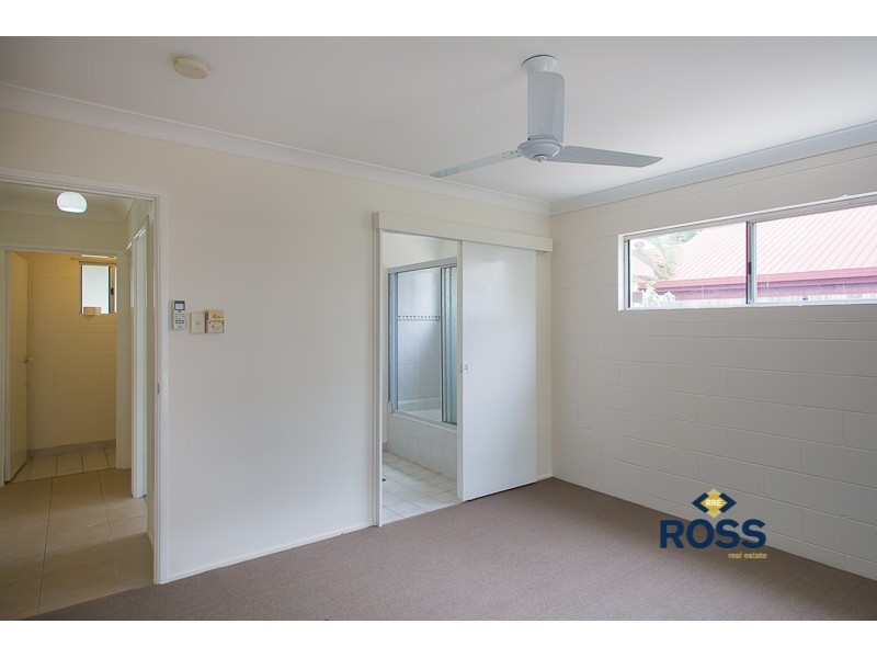 4 Tartan Place, Rasmussen QLD 4815