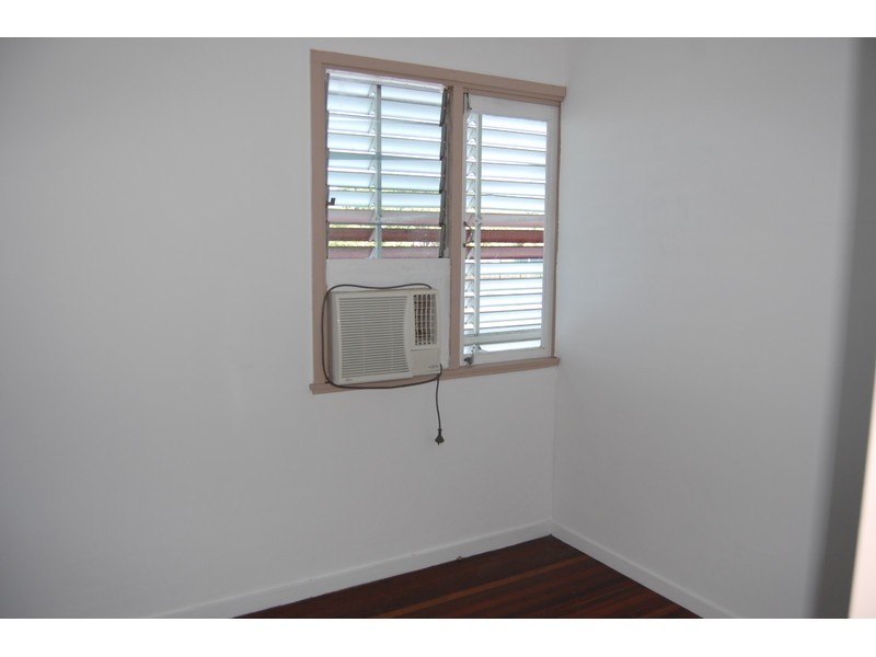 111 Nathan Street, Cranbrook QLD 4814