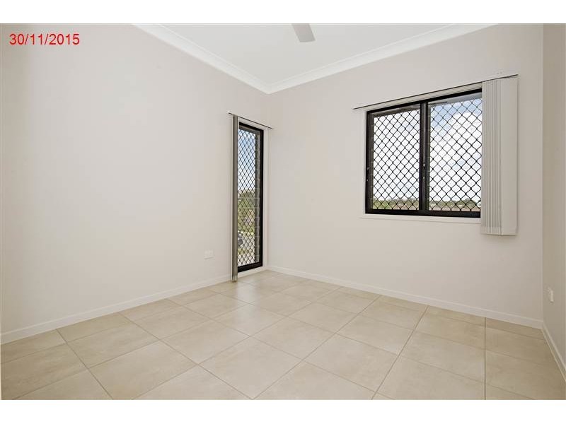 40 Bluewattle Boulevard, Rasmussen QLD 4815