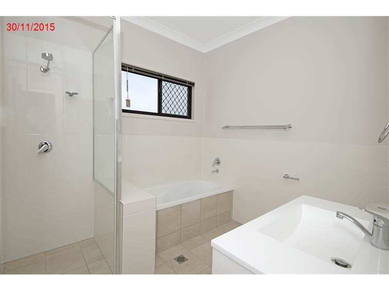 40 Bluewattle Boulevard, Rasmussen QLD 4815