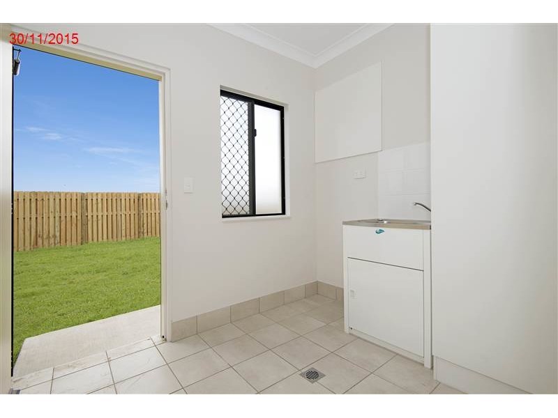 40 Bluewattle Boulevard, Rasmussen QLD 4815