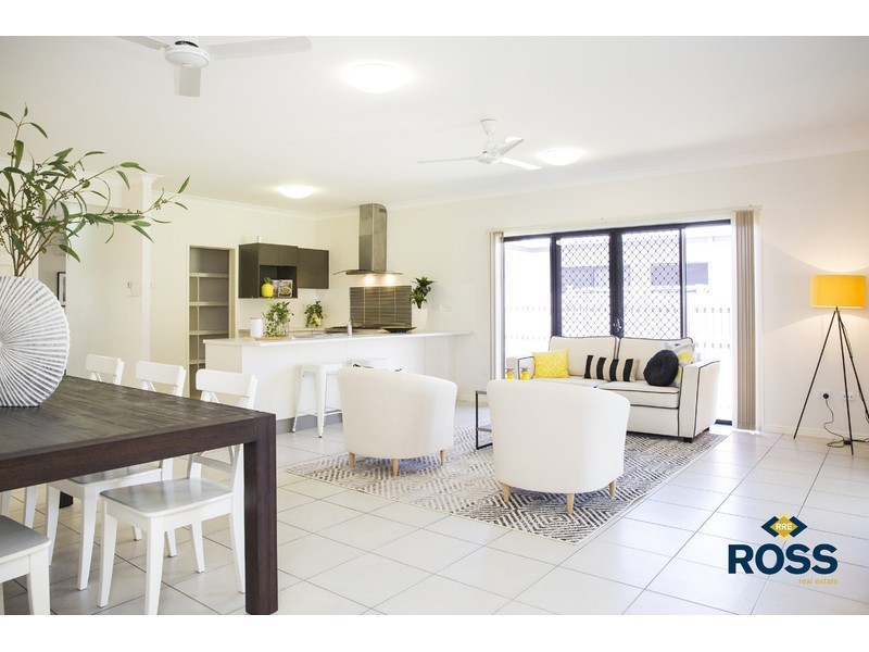 32 Mallorca Circuit, Burdell QLD 4818