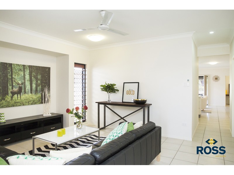 32 Mallorca Circuit, Burdell QLD 4818