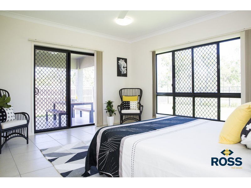32 Mallorca Circuit, Burdell QLD 4818