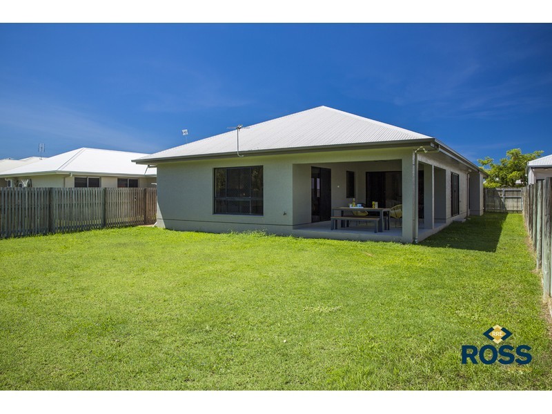 32 Mallorca Circuit, Burdell QLD 4818