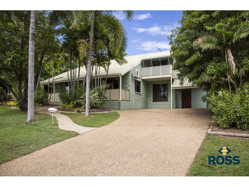 9 Nowland Avenue, Cranbrook QLD 4814