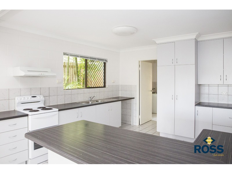 9 Nowland Avenue, Cranbrook QLD 4814