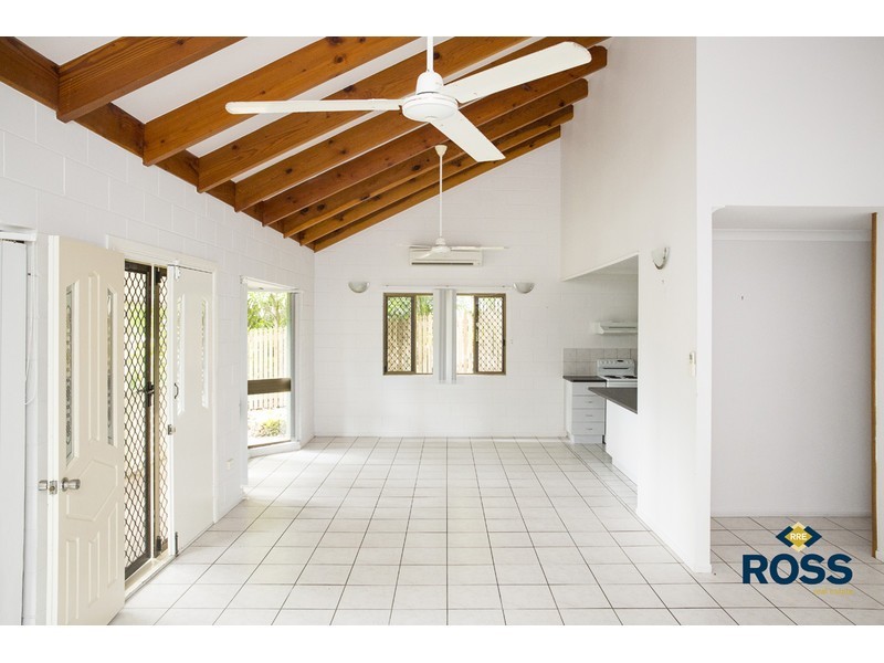 9 Nowland Avenue, Cranbrook QLD 4814