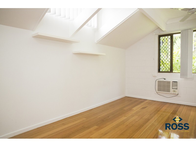 9 Nowland Avenue, Cranbrook QLD 4814