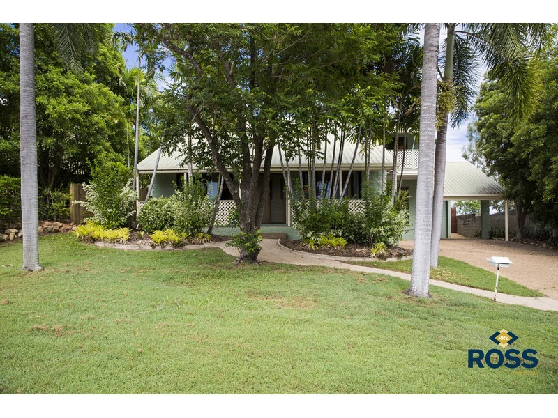 9 Nowland Avenue, Cranbrook QLD 4814