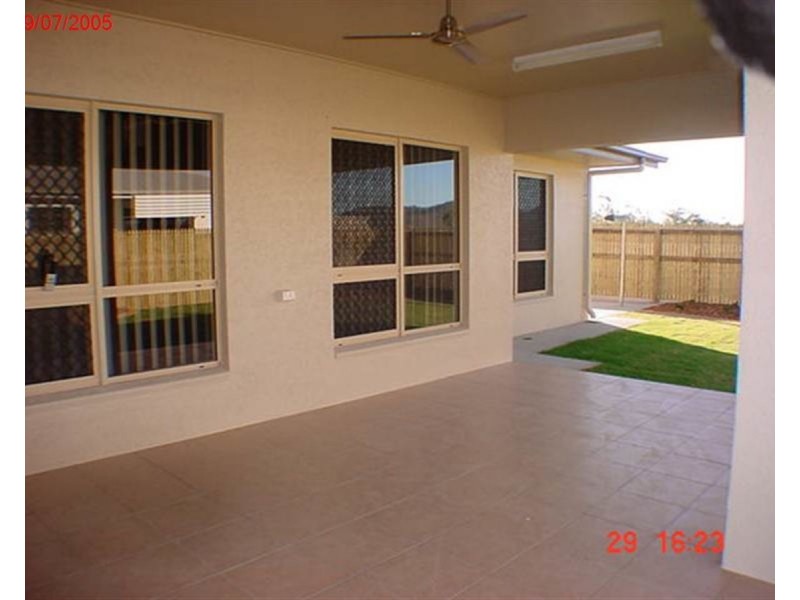 9/67-90 Phoenix Parade, Kirwan QLD 4817