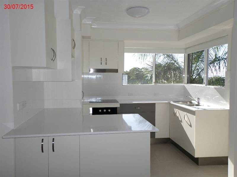 4/30 Queen Street, North Ward QLD 4810