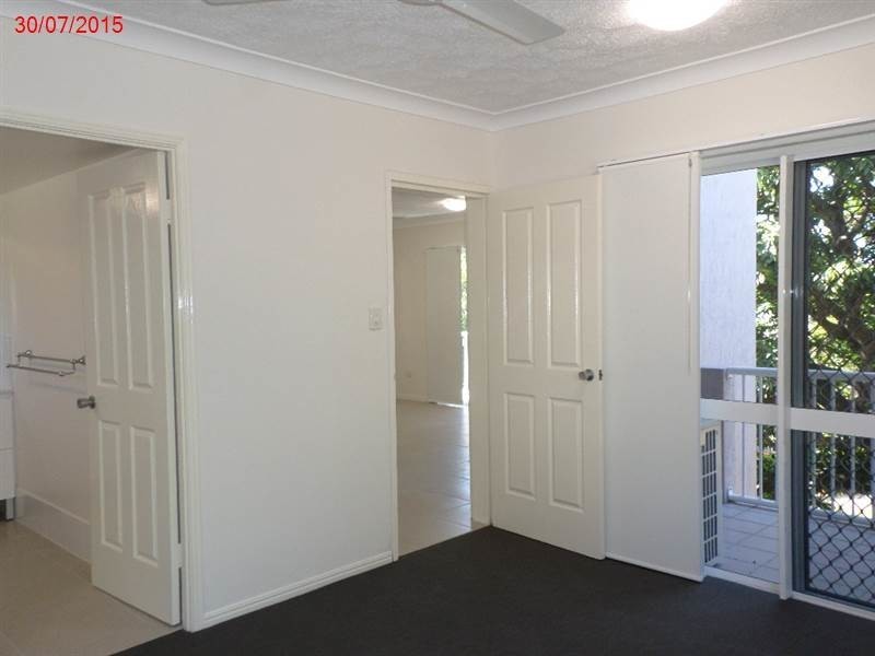 4/30 Queen Street, North Ward QLD 4810