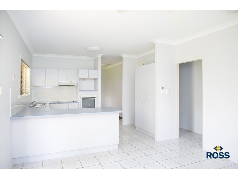 6 Redwood Avenue, Kirwan QLD 4817