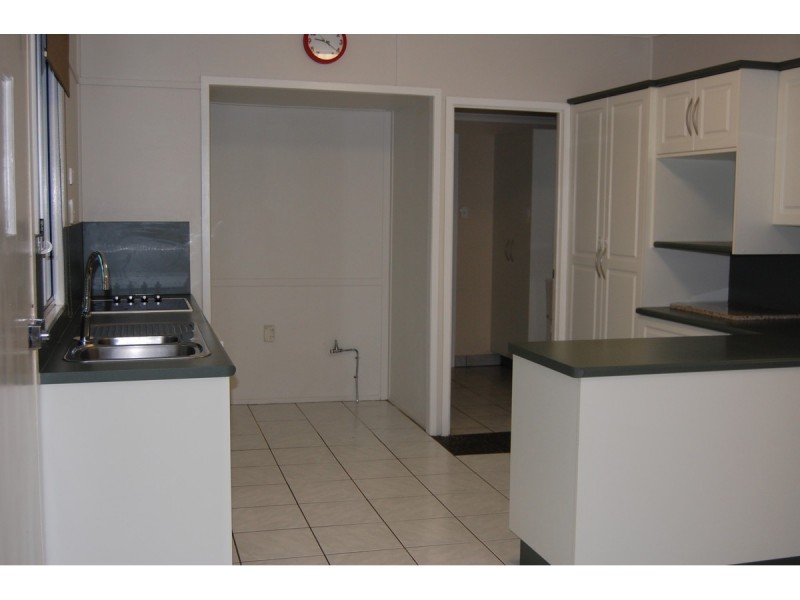 23 Munroe Street, Wulguru QLD 4811