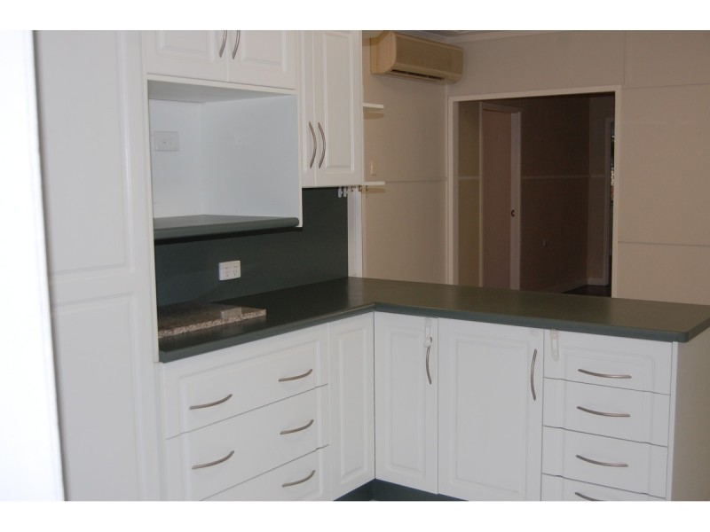 23 Munroe Street, Wulguru QLD 4811