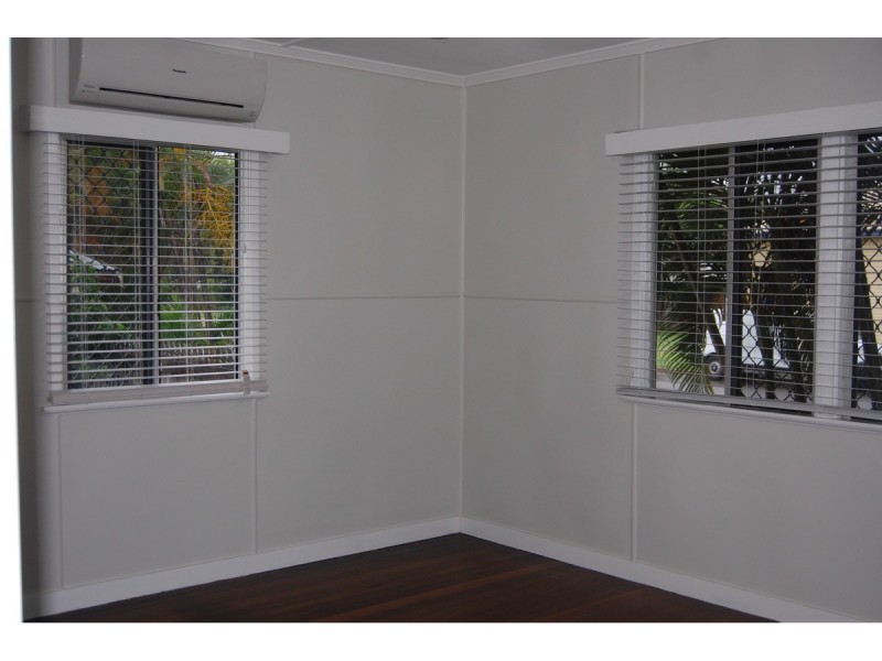 23 Munroe Street, Wulguru QLD 4811