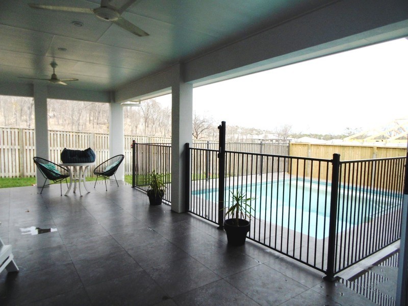 15 Holbourne Street, Bushland Beach QLD 4818