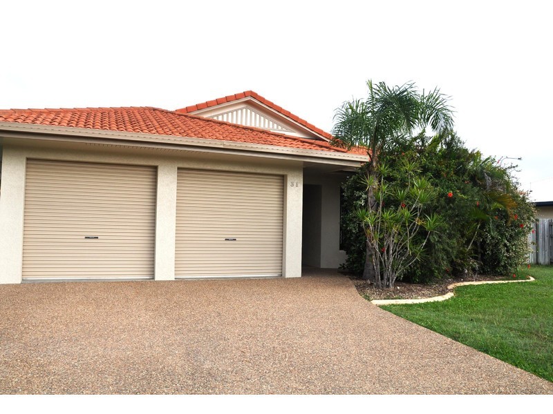 31 Lomond Street, Kirwan QLD 4817