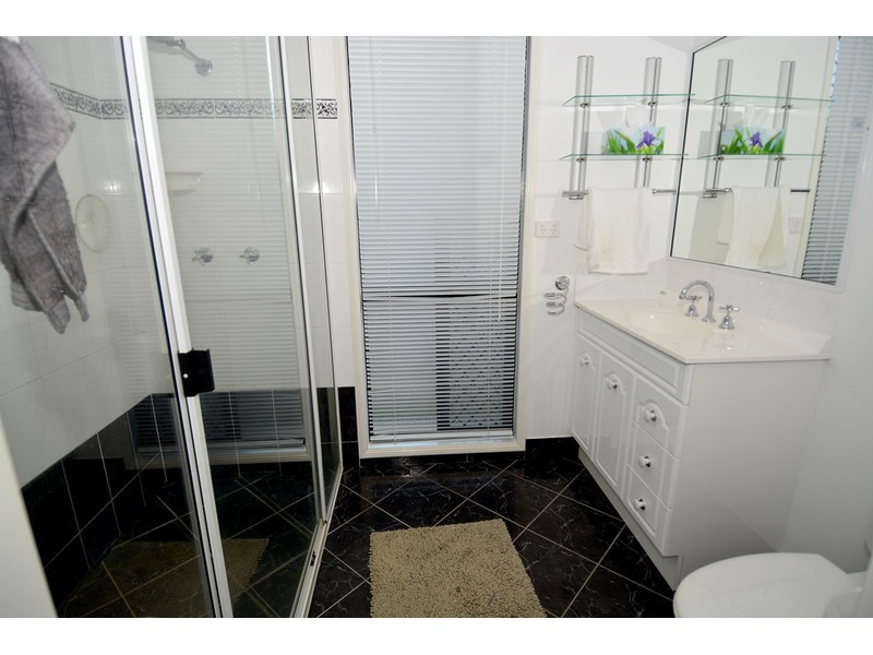 25 Mostyn Crescent, Bushland Beach QLD 4818