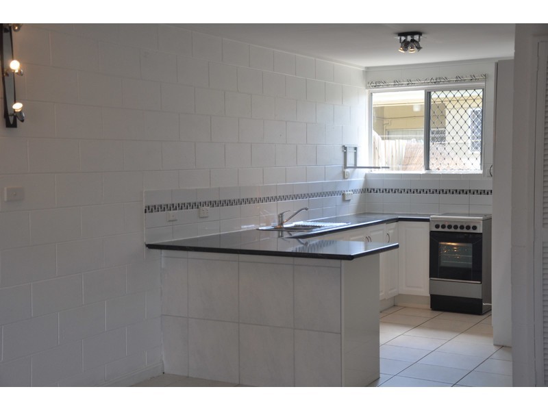 2/48 Marks Street, Hermit Park QLD 4812